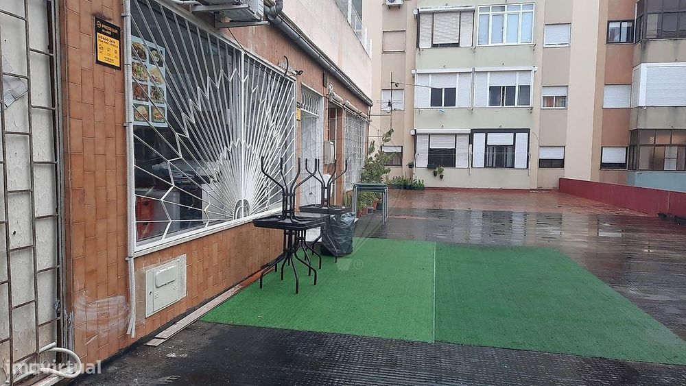 Loja  para venda — Alto Do Seixalinho, Santo André E Verderena, Setúbal