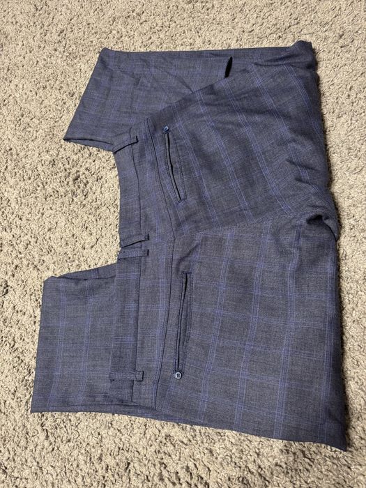 Чоловічі брюки в клітинку