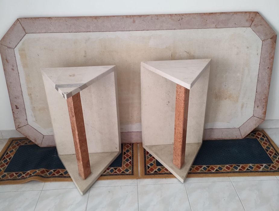 Mesa de sala em mármore