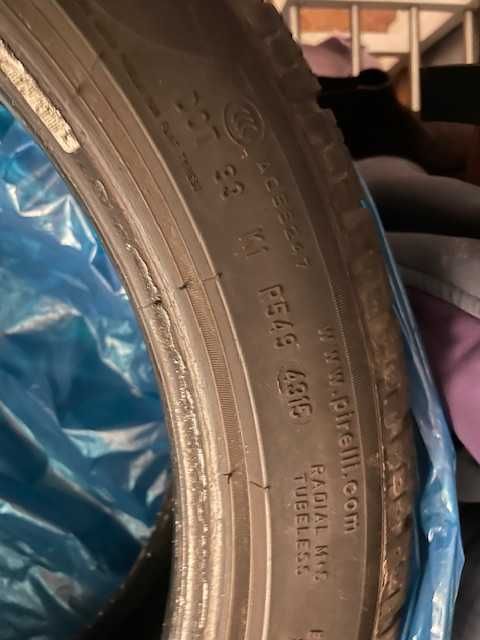 Pirelli SottoZero 225x18x45 95V M+S  Kpl. Opon na zimę