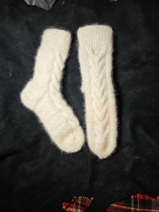 Для здоровья : носки, наколенники, пояса  и прочее из собачьей шерсти.