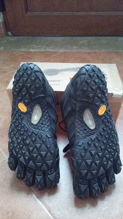 Vibram 5 fingers v-trek 2.0
