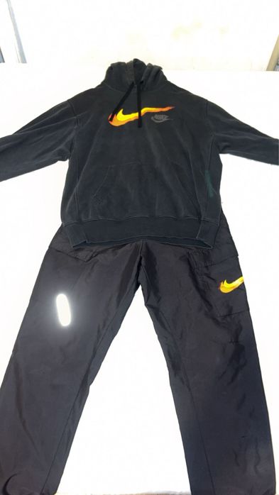 dres nike czarny