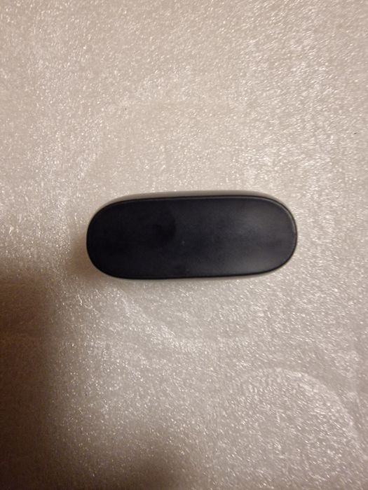 Etui Jaba Elite 4 Active sprawne