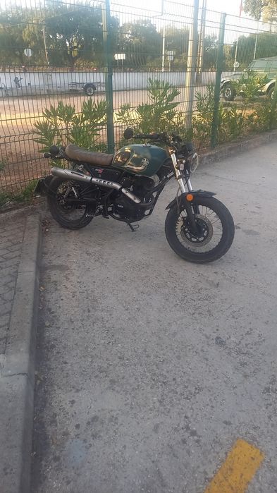 Umm naked scrambler 125cc