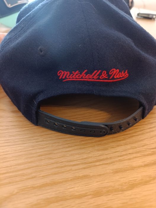 Unikat Z AUTOGRAFEM RAPERA BISZA - Snapback Mitchell & Ness NY NETS