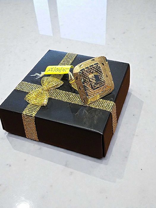 Pierścionek złoty prób a 585 3.6g