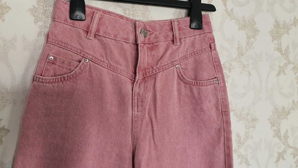 Джинсы Bershka высокая талия розовые