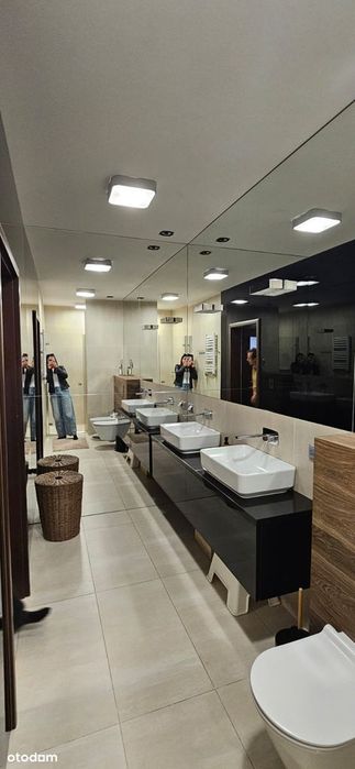 Dom szeregowy z garażem i klimatyzacją, 180 m² w CENTRUM + 2 garaże
