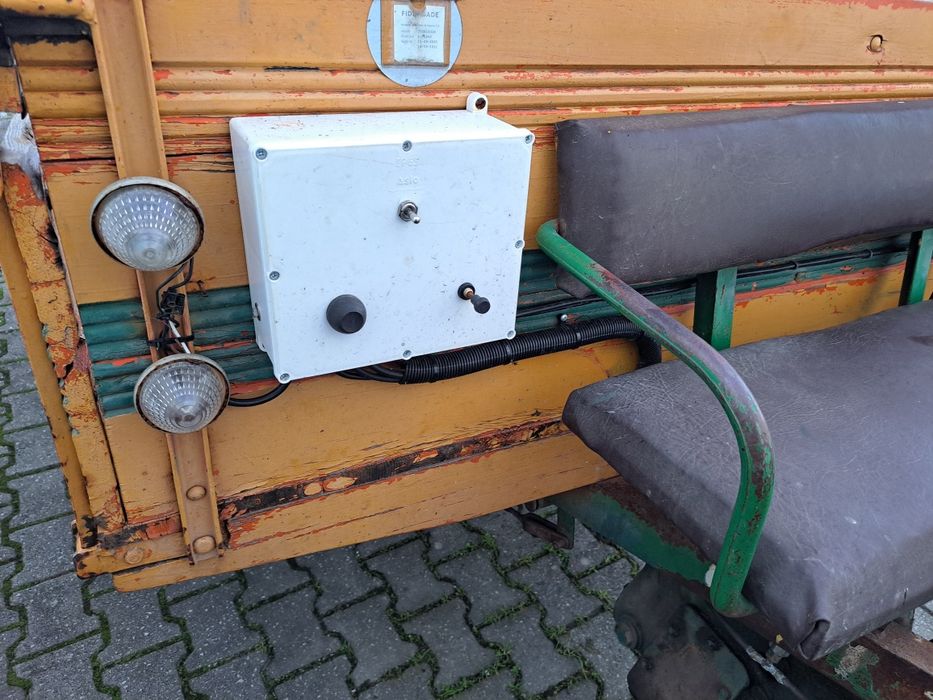 Motocultivador e reboque com matricula