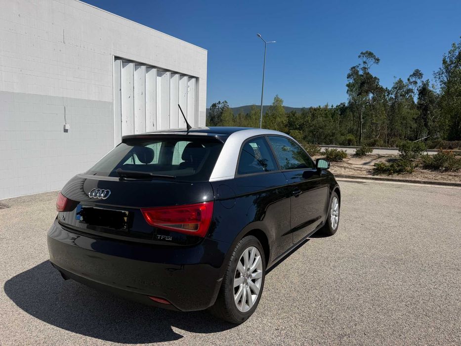 Audi A1 1.2 TFSI S-line - ótimo estado