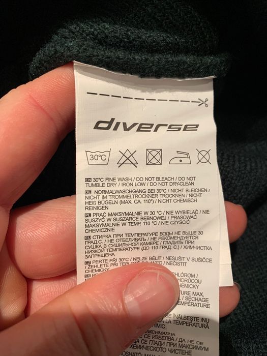 Czapka damska Diverse