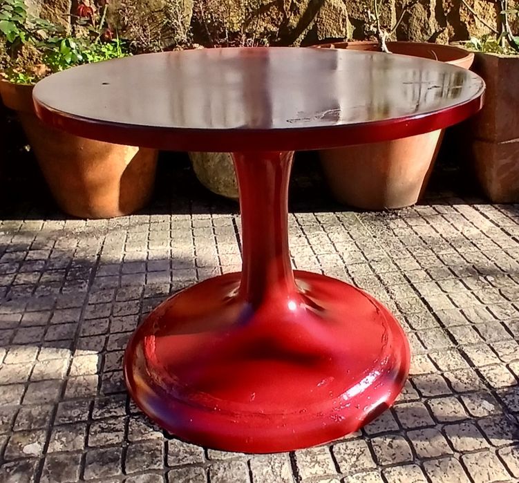 Mesa em fibra para exterior