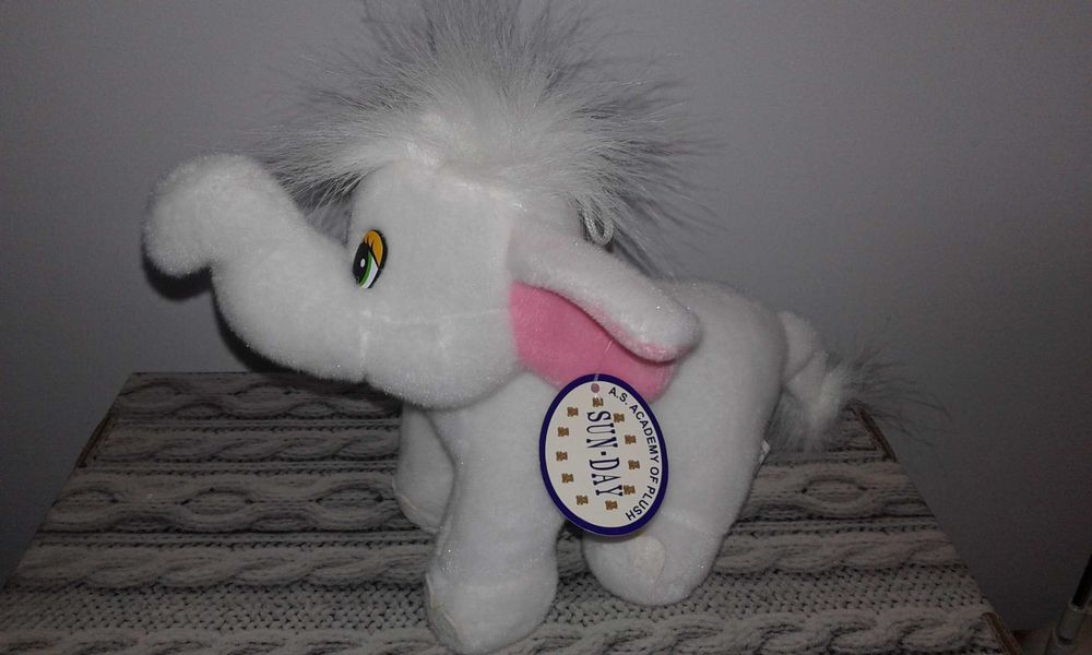 pluszowy słonik Dumbo 20 cm