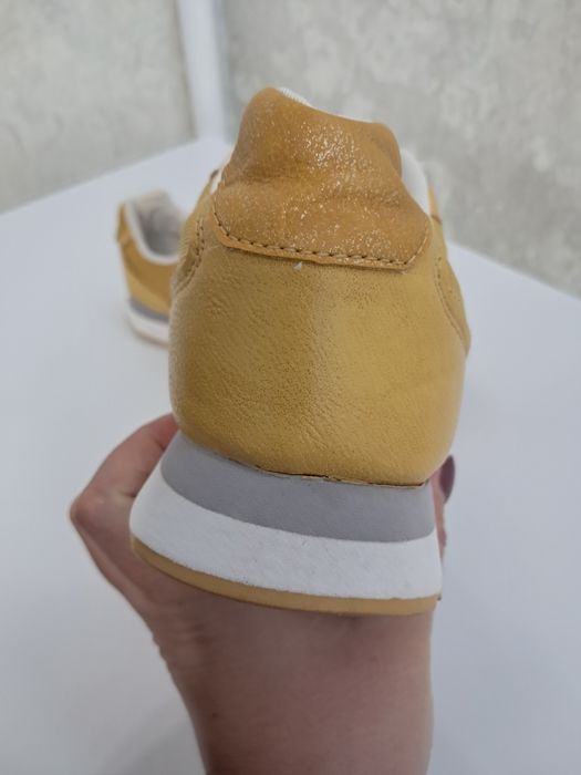 Кросівки 40р- 25.5 см