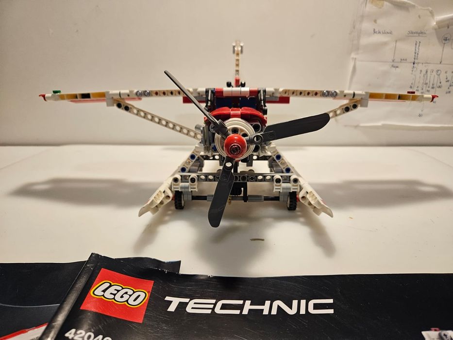 Klocki LEGO Technic Samolot strażacki, 42040