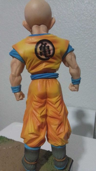 Figura Estilo Dragon Ball – Kurillin – Base Decorativa