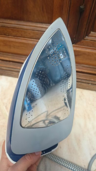 Парова Праска Delonghi vvx1847