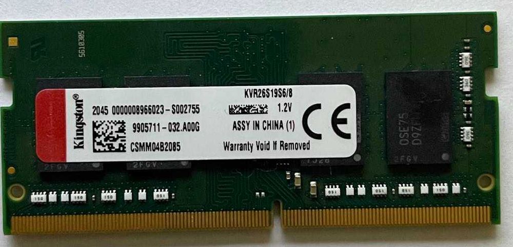 1x 8 GB RAM DDR4 Kingston 1 kość [41]