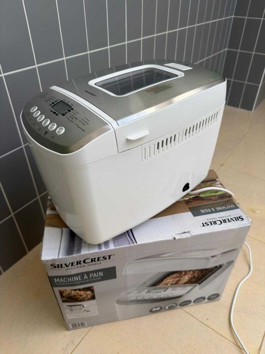 Máquina de Fazer Pão SilverCrest 850W (16 Programas) - Com Caixa Original