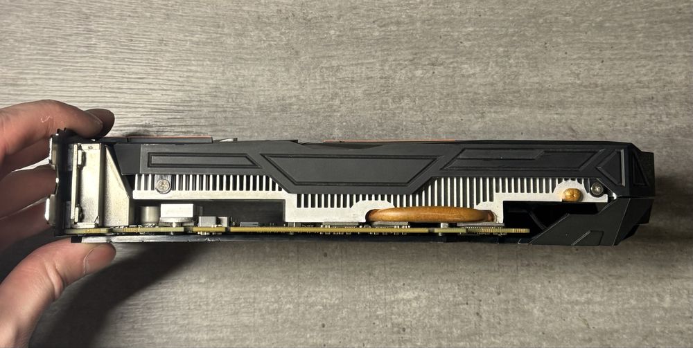 Видеокарта Gigabyte GTX 1060 3gb Windforce