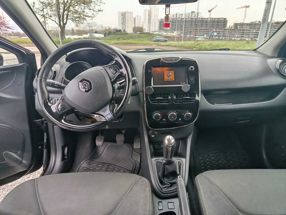 Renault Clio tourer