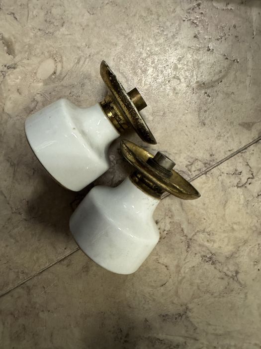 10 Maçanetas em porcelana pintada com motivos de flores