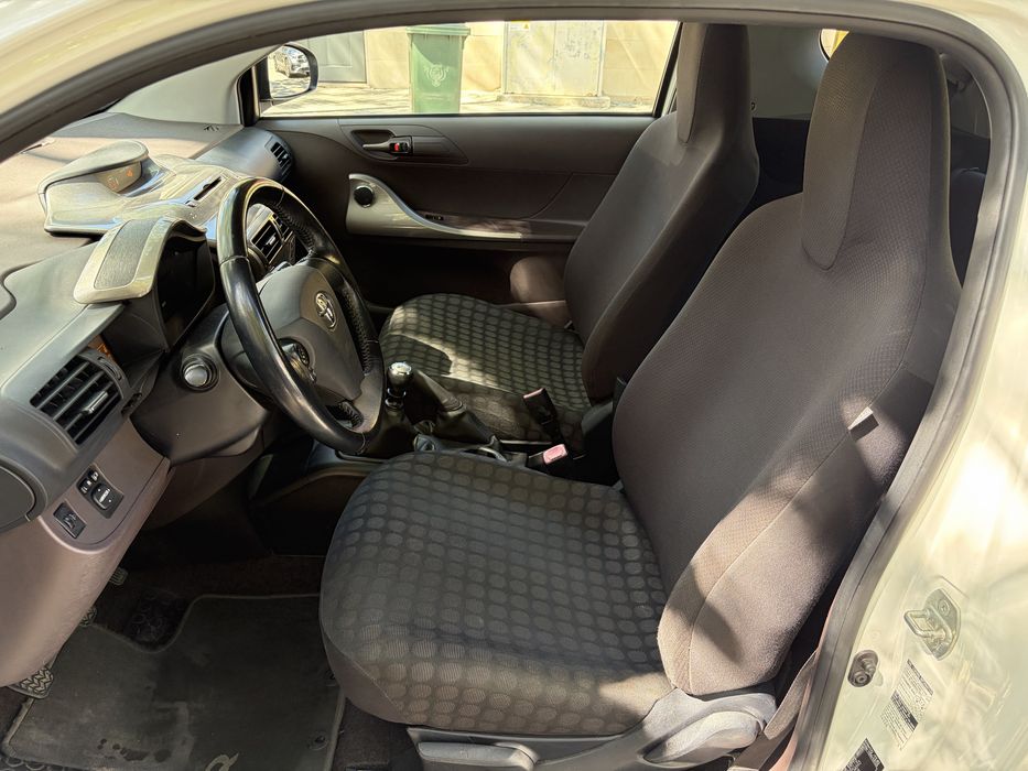 Totota Iq 1.0 VVT-i 2009