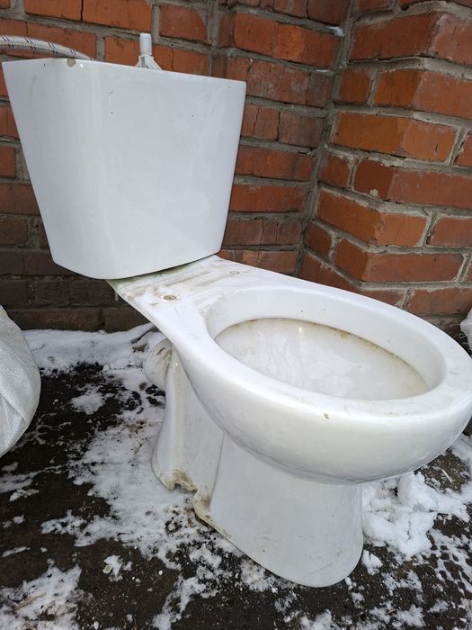 Продам унитаз бу