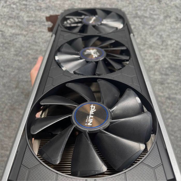 RX5700XT 8Гб Sapphire Nitro+