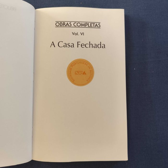 Vitorino Nemésio - A Casa Fechada