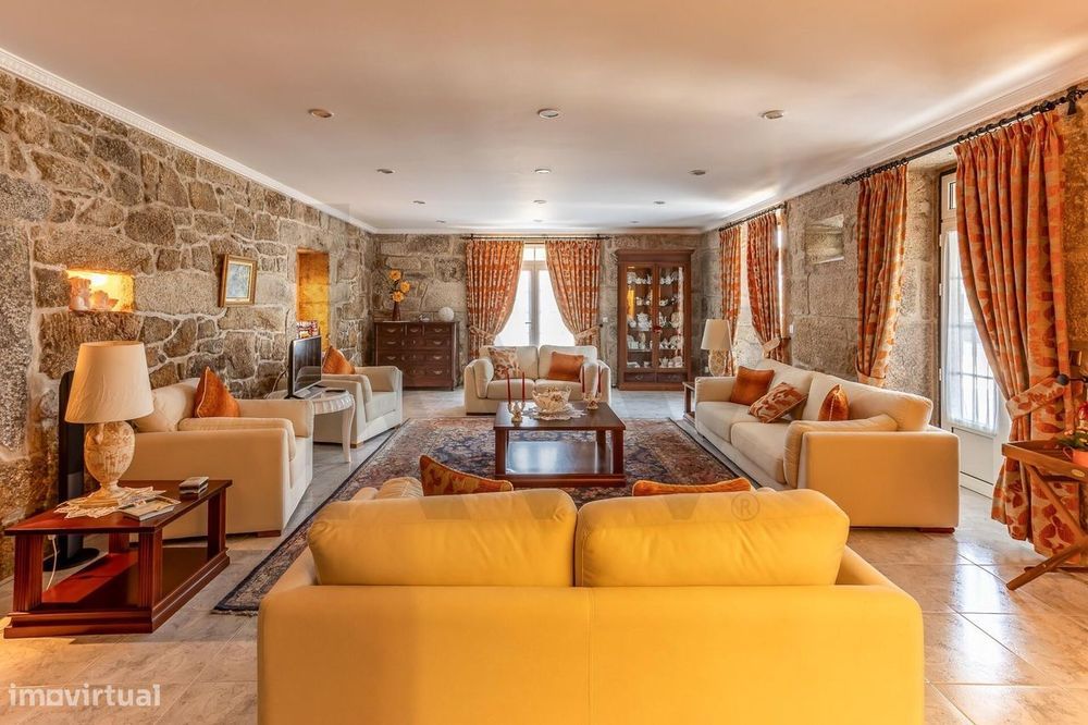 Quinta em Monção com potencial para Hotel Rural, Eventos e AL. Perto d