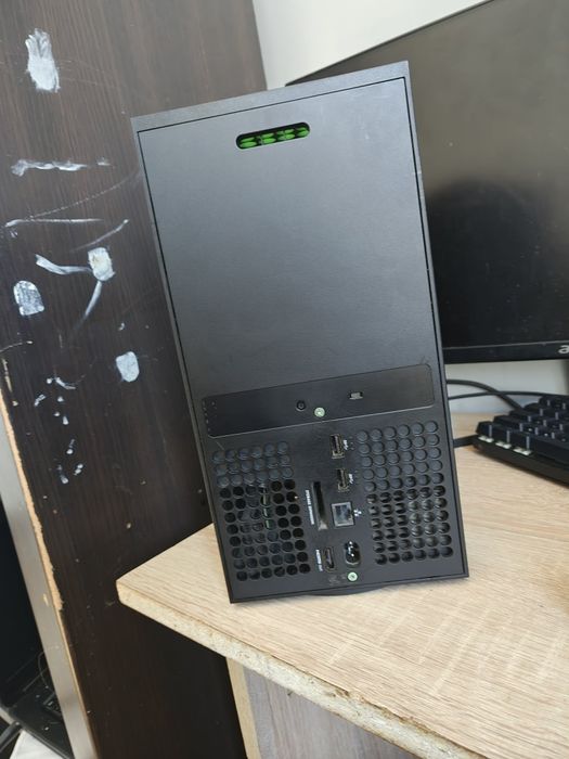 Xbox series X.  .