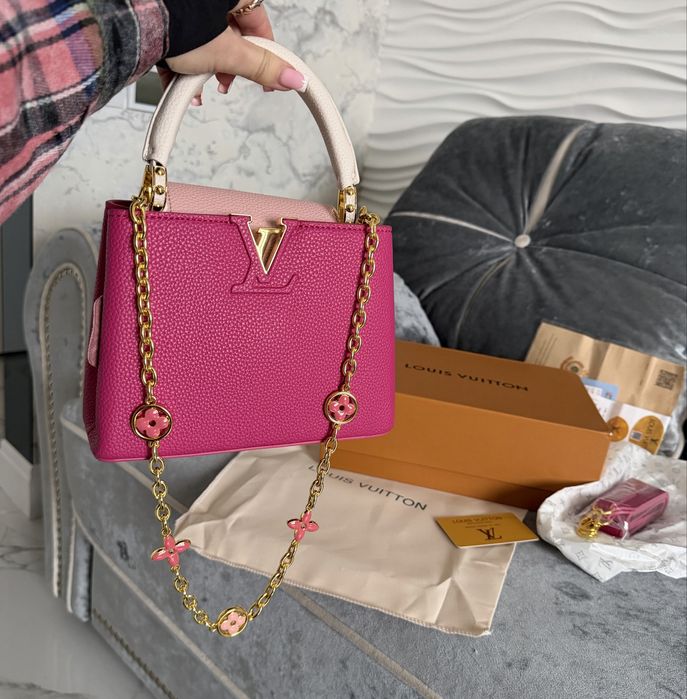 Сумка louis vuitton capucines розовая мини номерная