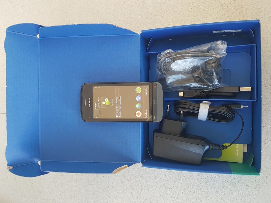 Telefone Nokia C5 *NOVO*