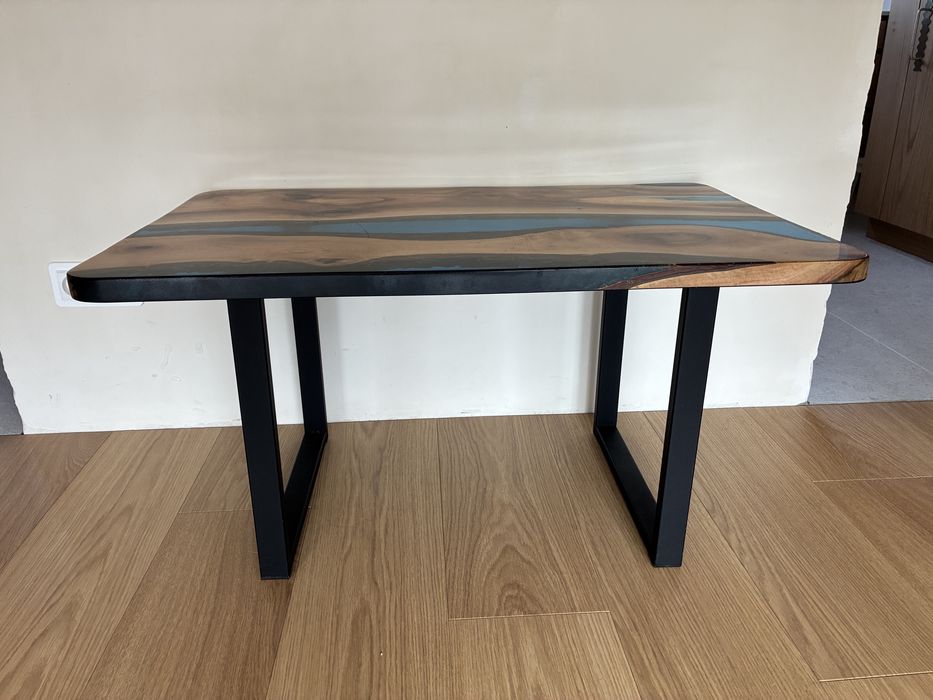 Stolik kawowy 54x90 cm naturalne drewno zaokrąglone rogi