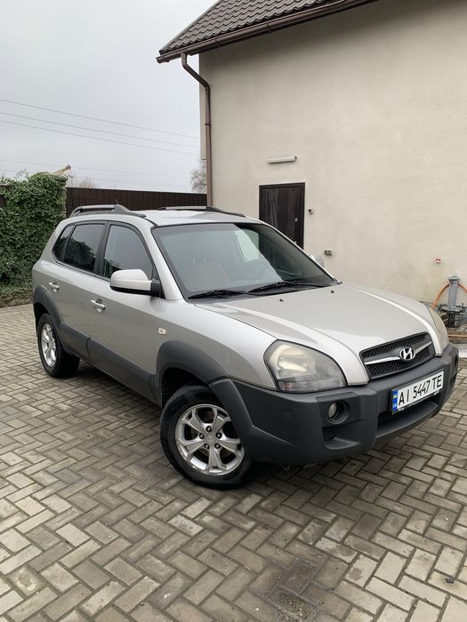 Hyundai Tucson 2008 дизель 4/4 автомат