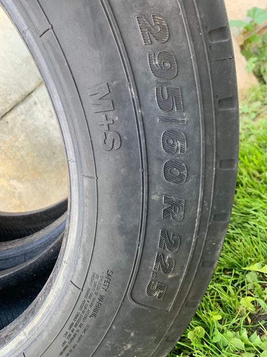 Продаж резини 295 60 R22.5