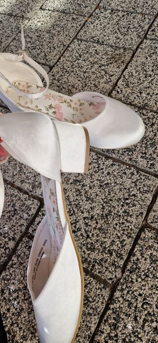 Buty biale Komunia
