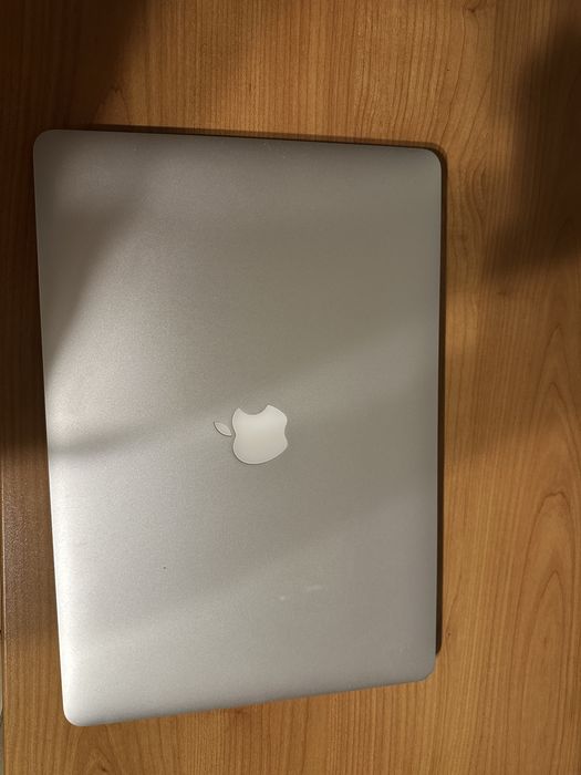 MacBook Pro 16GB Ram i7 Retina 15 cali