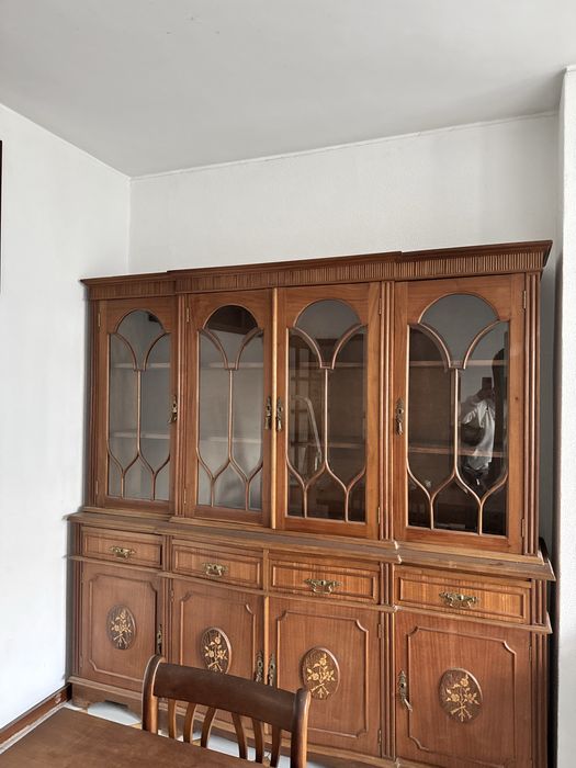 Mobiliario sala para desocupar