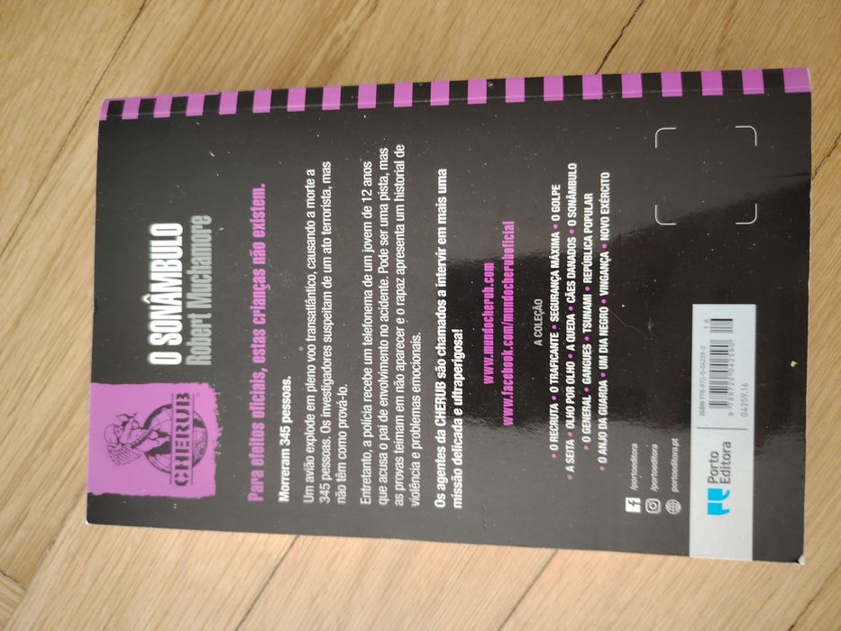 Livro CHERUB "O sonâmbulo" de Robert Muchamore