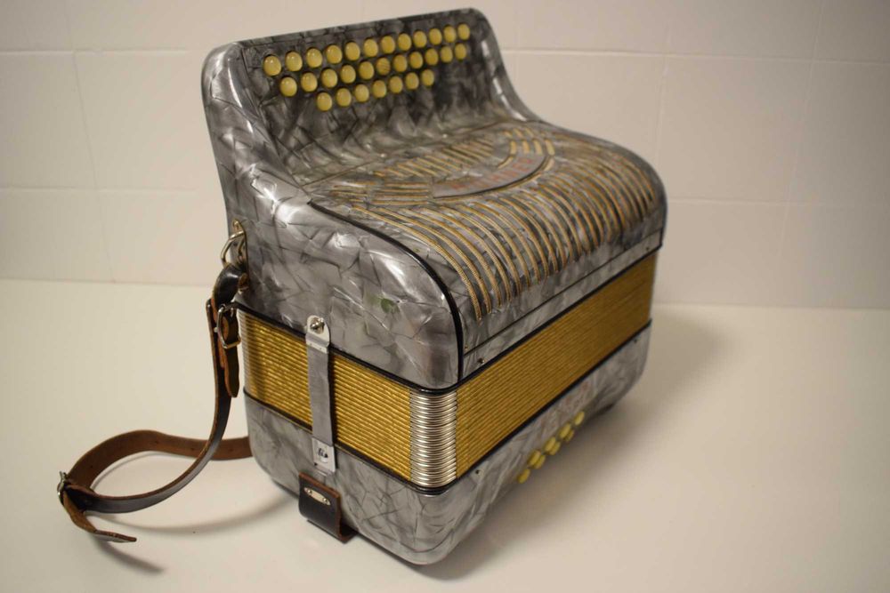 Concertina hohner club IIb Victoria 2 Voz
