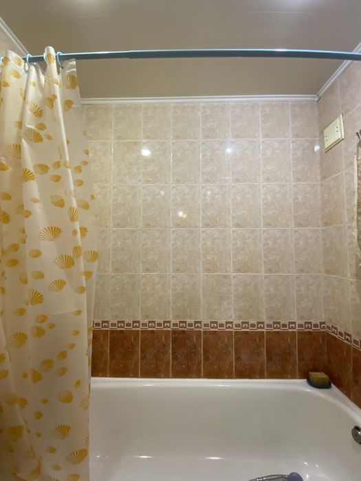 Продам 2 х квартиру  бульвар Строителей