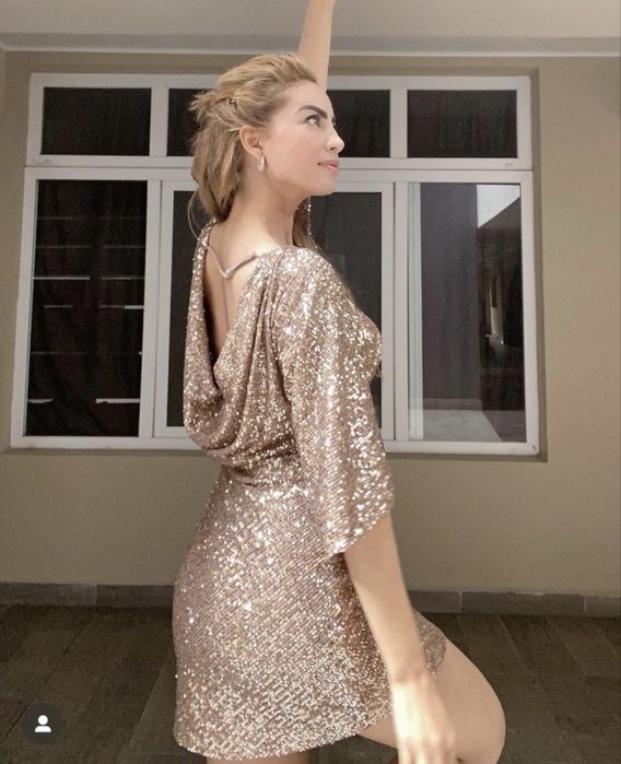 Продам сукню в паєтках від ZARA