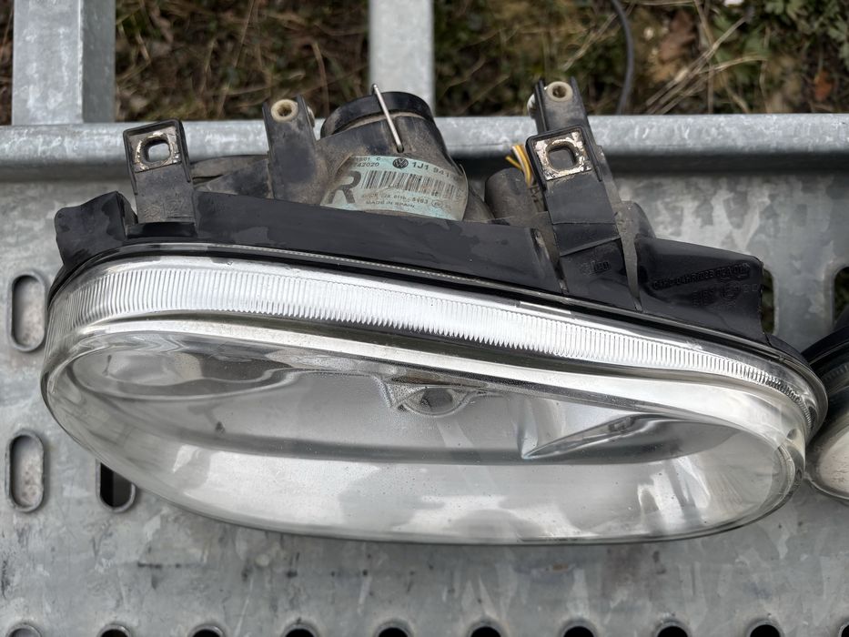 Фари гольф 4 оригінали