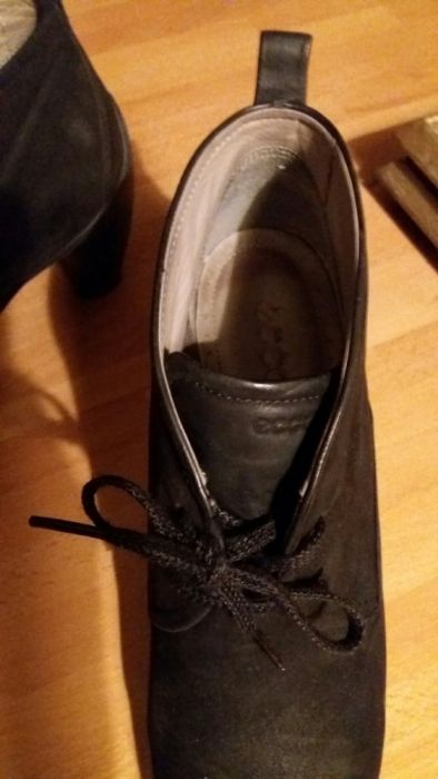 Продам ботинки ecco 41размер