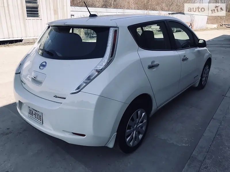 Nissan Leaf 2016г