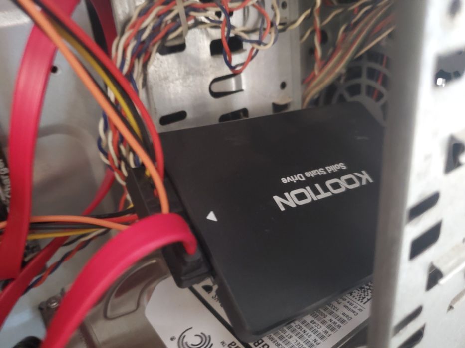 На половину ігровий ПК (Xeon E3-1230 v2 / i7-3770 / GTX 1050 / 12GB / SSD + HDD)