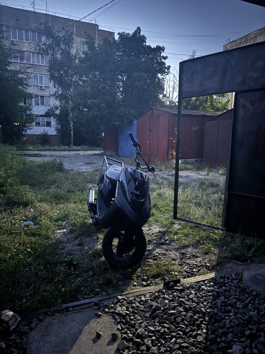 Продам/обменяю скутер Yamaha zr